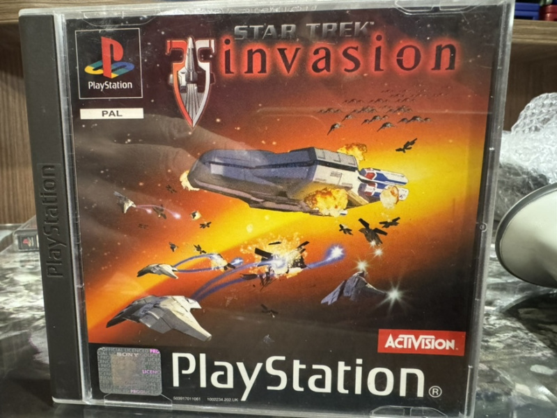 картинка Star Trek Invasion original [PS1, английская версия] USED от магазина 66game.ru