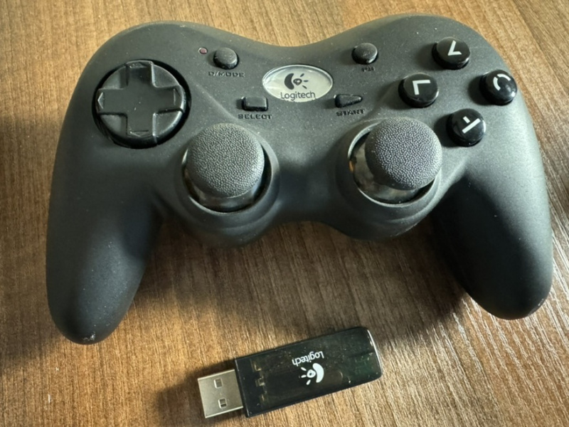 картинка Геймпад Logitech для PS3. Купить Геймпад Logitech для PS3 в магазине 66game.ru