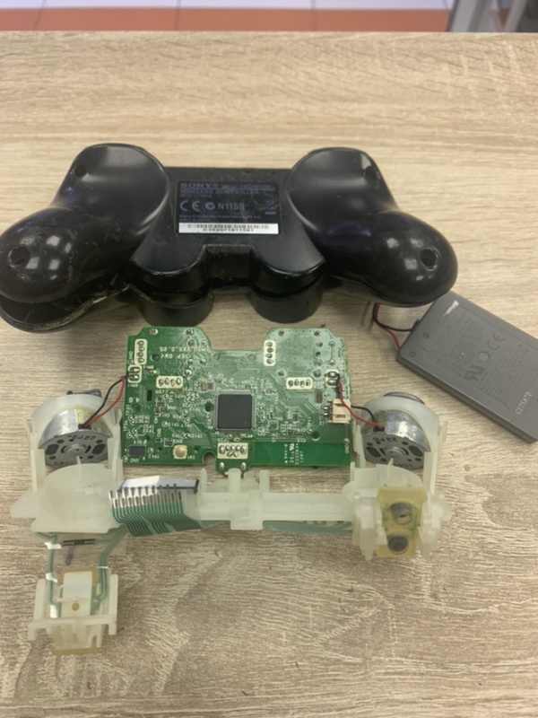 картинка Оригинальный геймпад PS3 на разбор от магазина 66game.ru