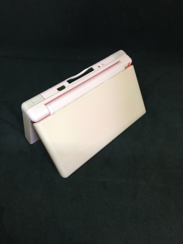 Nintendo DS Lite Pink [USED]. Купить Nintendo DS Lite Pink [USED] в магазине 66game.ru