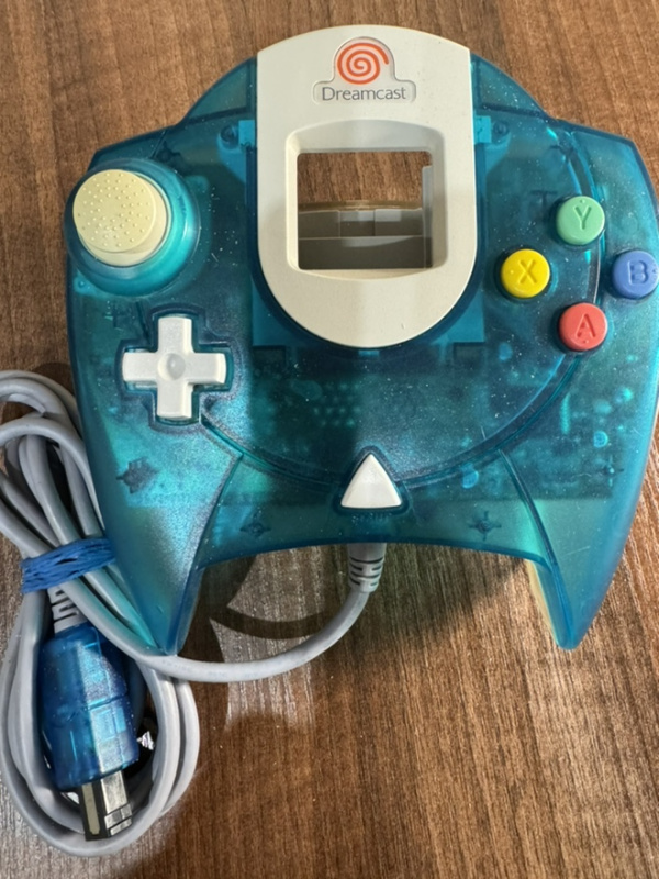 картинка Sega Dreamcast Aqua Blue гамепад оригинал HKT-7700. Купить Sega Dreamcast Aqua Blue гамепад оригинал HKT-7700 в магазине 66game.ru