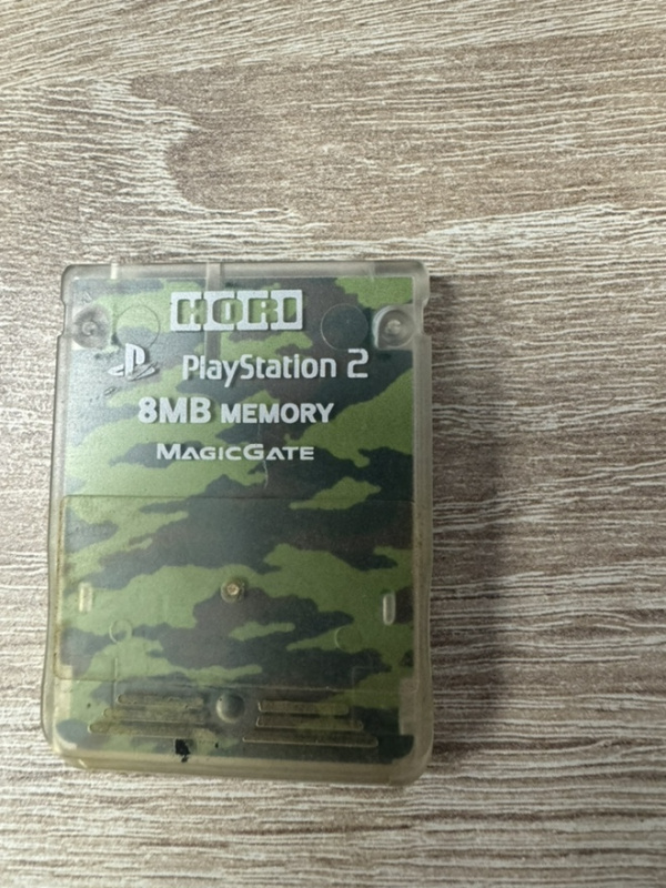 картинка Карта памяти для PS2 8 Mb оригинальная Hori камуфляж. Купить Карта памяти для PS2 8 Mb оригинальная Hori камуфляж в магазине 66game.ru