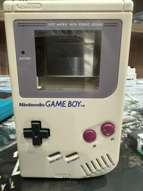 картинка Корпус от Game Boy DMG 001 серый оригинальный от магазина 66game.ru