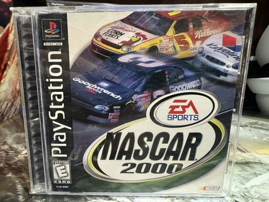 картинка NASCAR 2000 NTSC original [PS1, английская версия] USED от магазина 66game.ru