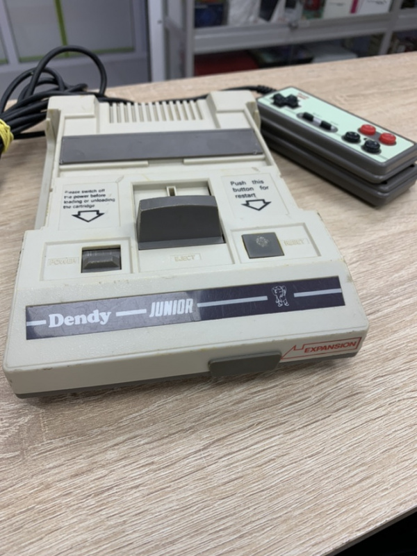Dendy Junior Steepler оригинал!. Купить Dendy Junior Steepler оригинал! в магазине 66game.ru