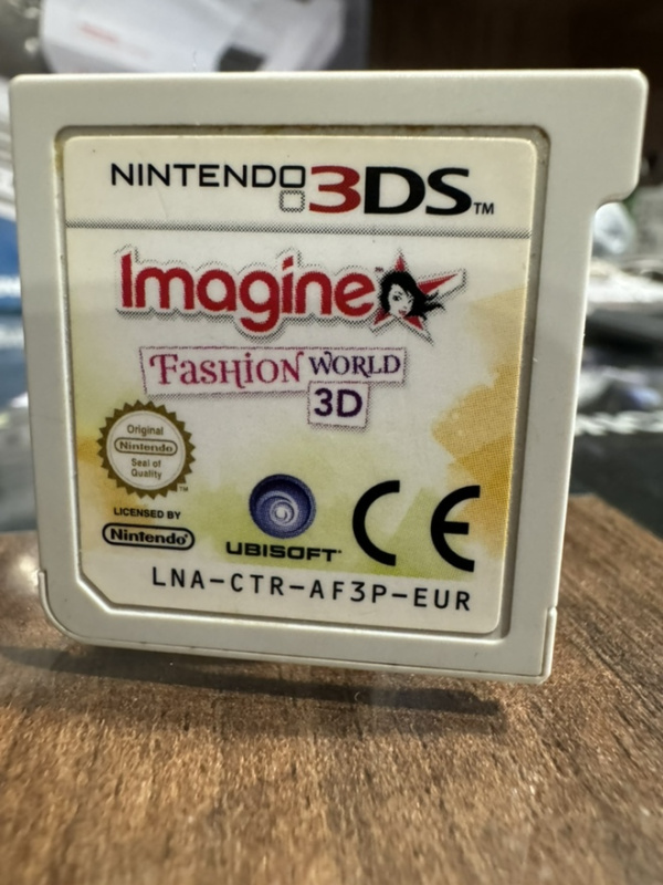 картинка Imagine Fashion World 3D [3DS] USED. Купить Imagine Fashion World 3D [3DS] USED в магазине 66game.ru