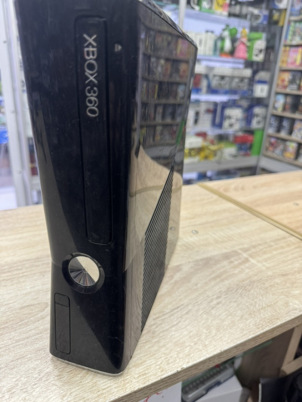 картинка Приставка Xbox 360 на разбор от магазина 66game.ru