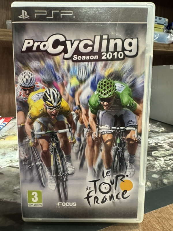картинка Pro Cycling Tour de France Season 2010 [РSP, английская версия] USED. Купить Pro Cycling Tour de France Season 2010 [РSP, английская версия] USED в магазине 66game.ru