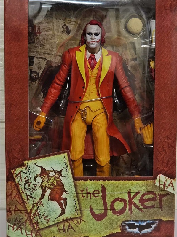картинка Фигурка Joker Bruce Wayne 18см. Купить Фигурка Joker Bruce Wayne 18см в магазине 66game.ru