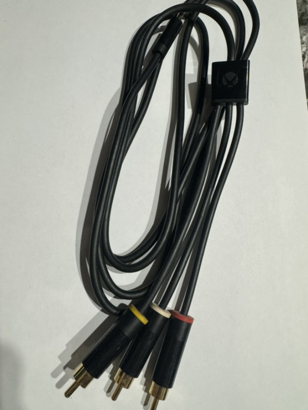 картинка Кабель AV для Xbox 360 E оригинал. Купить Кабель AV для Xbox 360 E оригинал в магазине 66game.ru