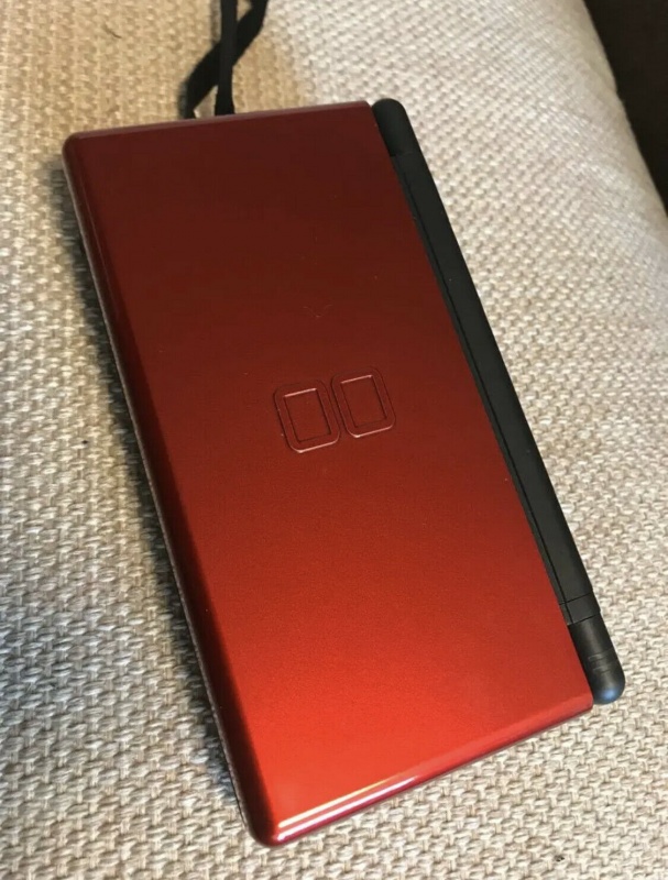 Nintendo Ds Lite Red (красная) [USED]. Купить Nintendo Ds Lite Red (красная) [USED] в магазине 66game.ru