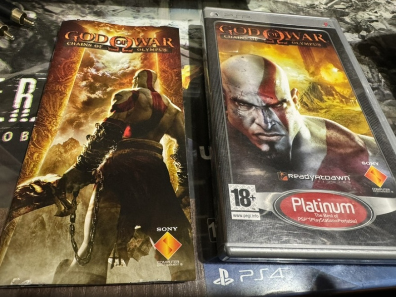 картинка Коробка игры God of War: Chains of Olympus. Купить Коробка игры God of War: Chains of Olympus в магазине 66game.ru