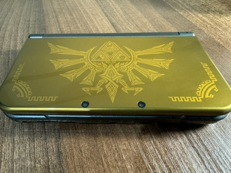 New Nintendo 3DS XL Hyrule  Edition+ 32 Gb (Игры) [USED]. Купить New Nintendo 3DS XL Hyrule  Edition+ 32 Gb (Игры) [USED] в магазине 66game.ru