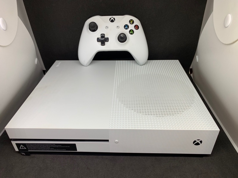Xbox One S White 1TB [USED]. Купить Xbox One S White 1TB [USED] в магазине 66game.ru