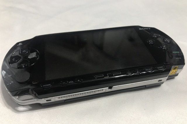 PSP Fat.100Х (неслетайка!) + 32GB (~2300 Игр) [USED]. Купить PSP Fat.100Х (неслетайка!) + 32GB (~2300 Игр) [USED] в магазине 66game.ru