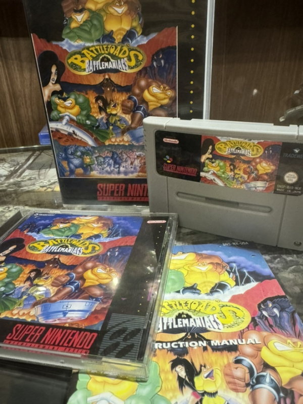 картинка Battletoads in Battlemaniacs (SNES PAL) в коробке  . Купить Battletoads in Battlemaniacs (SNES PAL) в коробке   в магазине 66game.ru