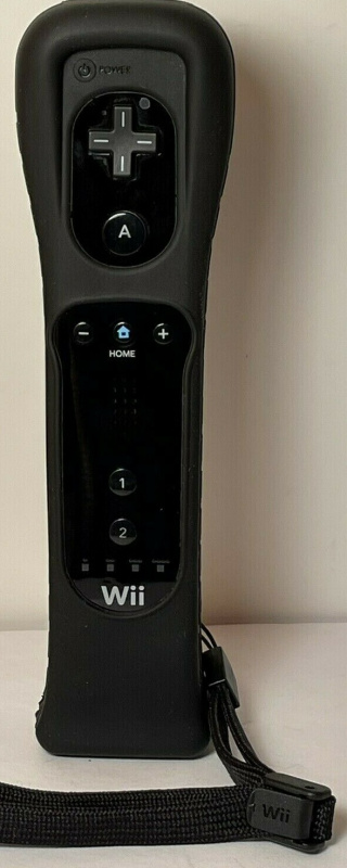 картинка Wii Remote (черный) с Motion Plus оригинал USED. Купить Wii Remote (черный) с Motion Plus оригинал USED в магазине 66game.ru