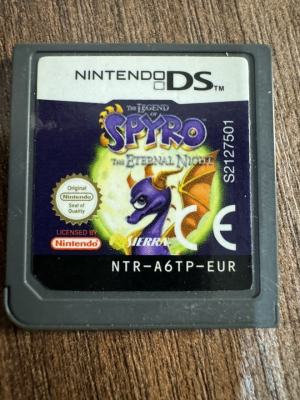 картинка The Legend of Spyro: The Eternal Night [NDS] EUR. Купить The Legend of Spyro: The Eternal Night [NDS] EUR в магазине 66game.ru