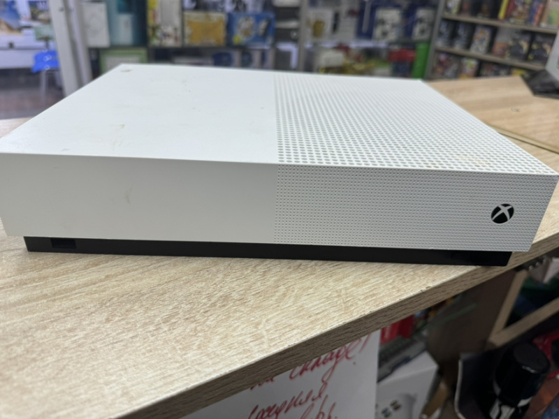 картинка Приставка Xbox One S на разбор от магазина 66game.ru