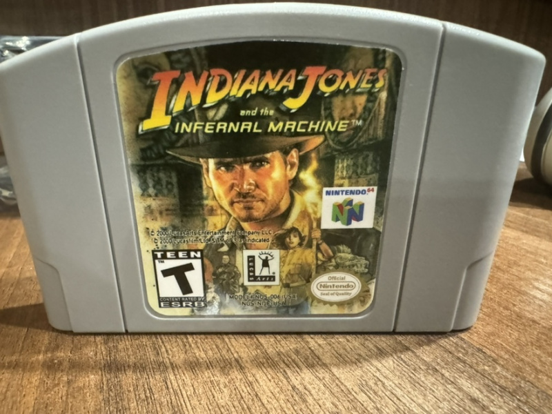 картинка Indiana Jones and the Infernal Machine (NES 64 NTSC)  от магазина 66game.ru