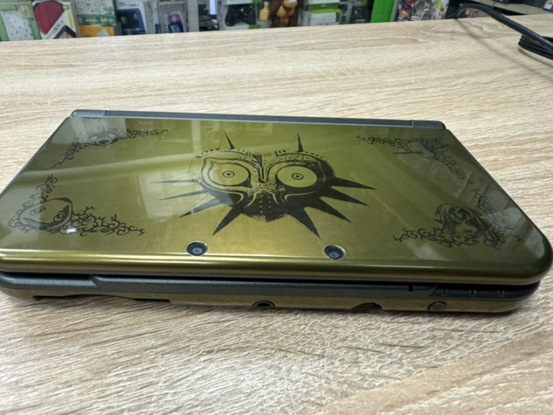 New Nintendo 3DS XL Zelda + 32 Gb (Игры) [USED]. Купить New Nintendo 3DS XL Zelda + 32 Gb (Игры) [USED] в магазине 66game.ru