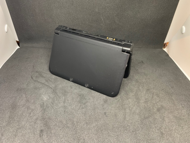 Nintendo 3DS Xl Black + 32 Gb (Игры) [USED]. Купить Nintendo 3DS Xl Black + 32 Gb (Игры) [USED] в магазине 66game.ru