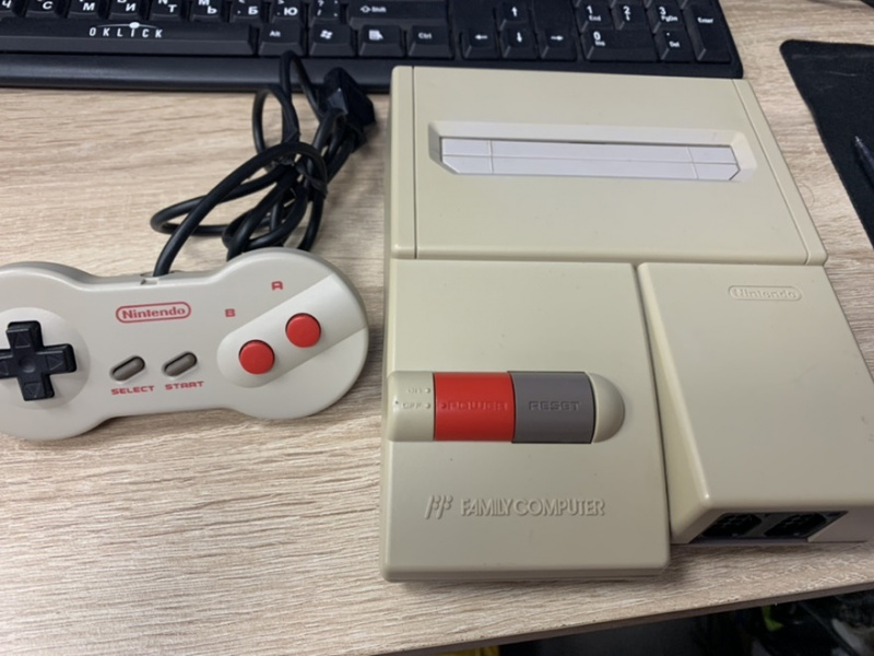 Nintendo Famicom - AV Famicom model HVC-101. Купить Nintendo Famicom - AV Famicom model HVC-101 в магазине 66game.ru