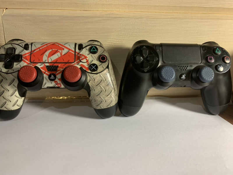картинка лот геймпадов для PS4 на разбор от магазина 66game.ru