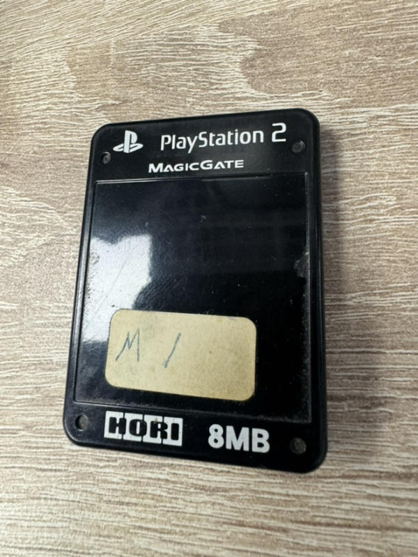картинка Карта памяти для PS2 8 Mb оригинальная Hori чёрная. Купить Карта памяти для PS2 8 Mb оригинальная Hori чёрная в магазине 66game.ru