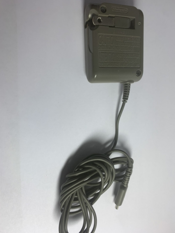 картинка Адаптер для Nintendo DS Lite - AC Adapter (Оригинал) 110V USG-002 USED. Купить Адаптер для Nintendo DS Lite - AC Adapter (Оригинал) 110V USG-002 USED в магазине 66game.ru