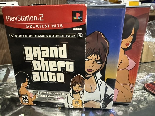 картинка Grand Theft Auto Double Pack original (NTSC) [PS2, английская версия] USED. Купить Grand Theft Auto Double Pack original (NTSC) [PS2, английская версия] USED в магазине 66game.ru