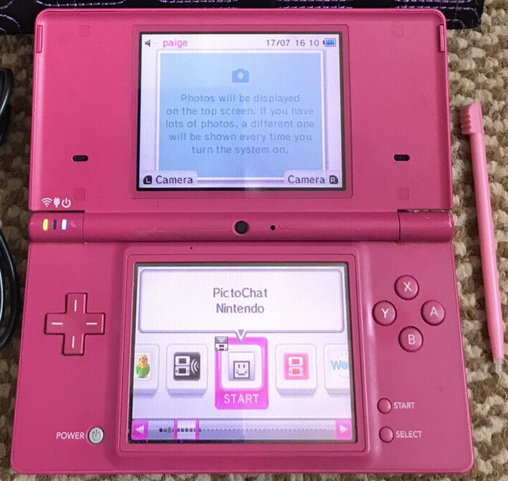 Nds купить. Приставка Нинтендо ДС. Nintendo DS Lite DSI. Nintendo 3ds розовый. Игровая приставка Nintendo DSI XL розовая.
