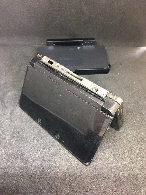 Nintendo 3DS Cosmos Black (Чёрная) + 32 Gb (Игры) [USED]. Купить Nintendo 3DS Cosmos Black (Чёрная) + 32 Gb (Игры) [USED] в магазине 66game.ru