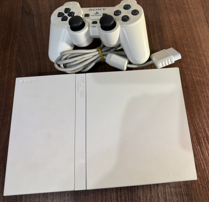 PlayStation 2 белая Japan SCPH-7500 [USED] . Купить PlayStation 2 белая Japan SCPH-7500 [USED]  в магазине 66game.ru