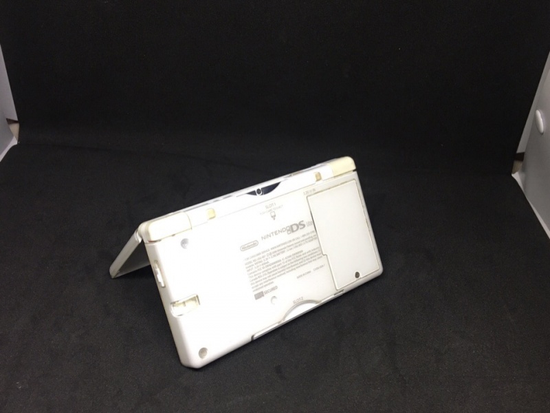 Nintendo DS Lite White [USED]. Купить Nintendo DS Lite White [USED] в магазине 66game.ru
