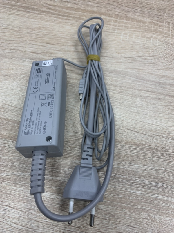картинка Сетевой адаптер 220V для GamePad Wii U оригинал б/у. Купить Сетевой адаптер 220V для GamePad Wii U оригинал б/у в магазине 66game.ru