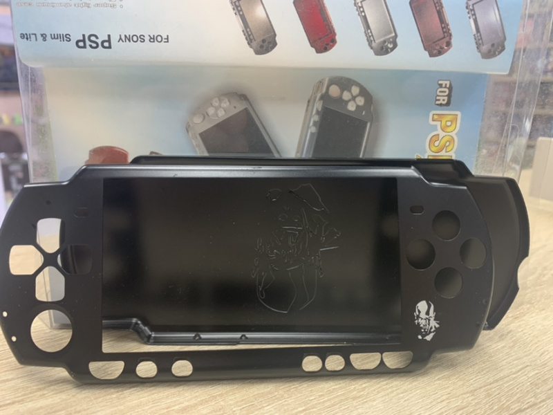 картинка Металлический защитный чехол в стиле бог войны PSP 300X. Купить Металлический защитный чехол в стиле бог войны PSP 300X в магазине 66game.ru