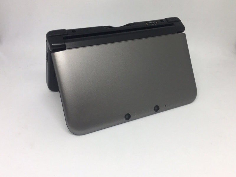 Nintendo 3DS Xl Silver & Black + 32 Gb (Игры) [USED]. Купить Nintendo 3DS Xl Silver & Black + 32 Gb (Игры) [USED] в магазине 66game.ru