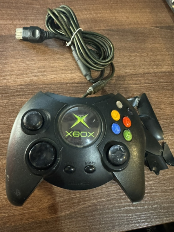 картинка Оригинальный Duke контроллер повреждён от магазина 66game.ru