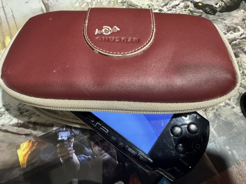 картинка Удобный чехол для PSP (кожа}. Купить Удобный чехол для PSP (кожа} в магазине 66game.ru