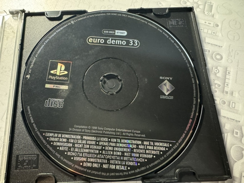 картинка Demo Disc 33 original [PS1, английская версия] USED от магазина 66game.ru