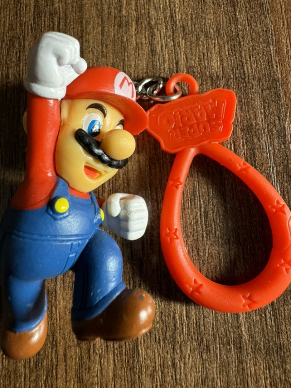 картинка Брелок клипса Super Mario Paladone от магазина 66game.ru