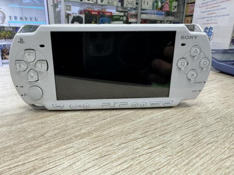 PSP 2000 White + 32GB (~2300 Игр) [USED]. Купить PSP 2000 White + 32GB (~2300 Игр) [USED] в магазине 66game.ru