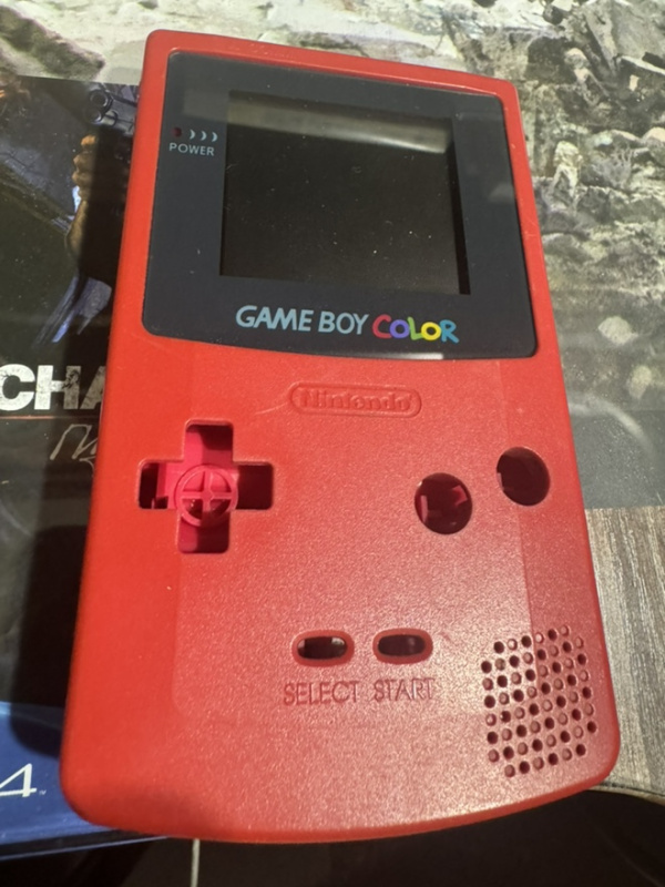 картинка Оригинальный экран с корпусом Game Boy Color от магазина 66game.ru