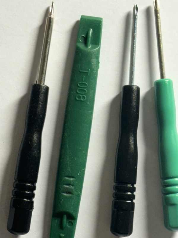 картинка Набор для разбора Game Boy от магазина 66game.ru