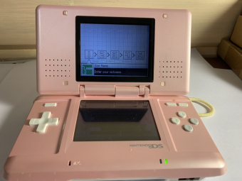 Nintendo DS розовая USED