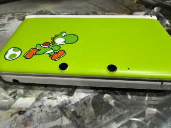 Nintendo 3DS XL Yoshi Special Edition Новая!