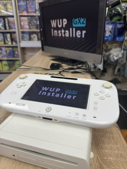 Nintendo Wii U (цвет белый) + Aroma + игры регион Европа !!