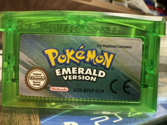 Pokémon Emerald (английская  версия) [GBA]