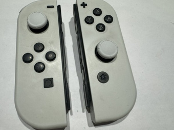 Набор из 2х контроллеров Joy-Con (White) USED
